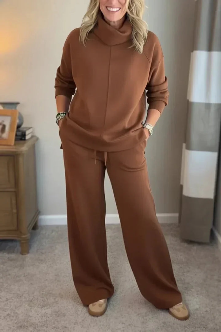 SOPHIE - TWO-PIECE LOUNGE SET