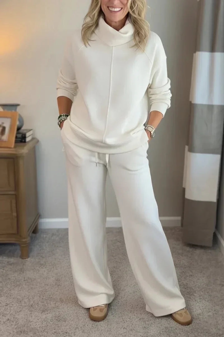 SOPHIE - TWO-PIECE LOUNGE SET